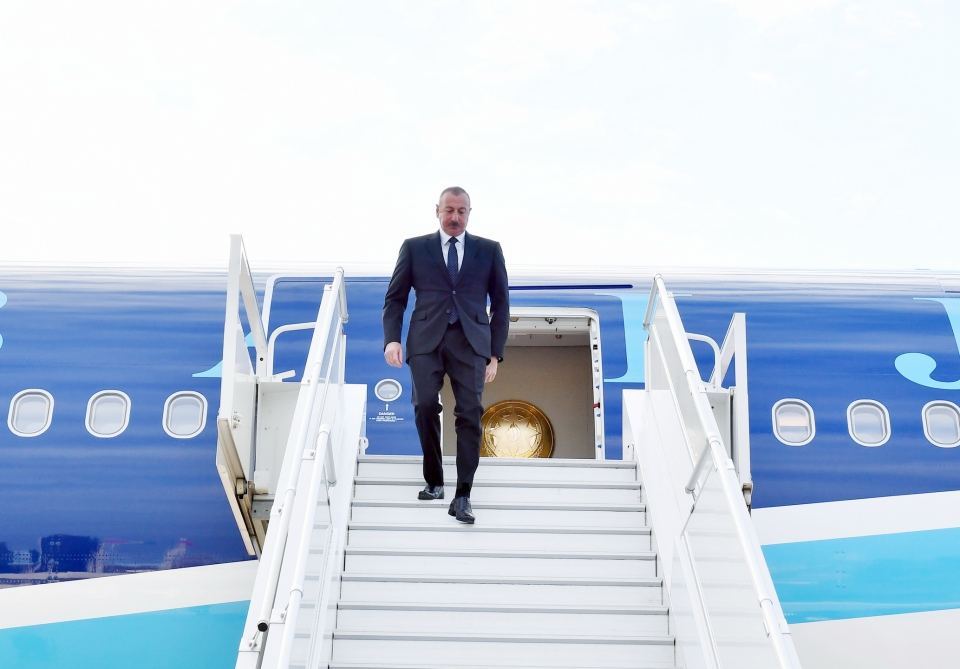 Prezident İlham Əliyev Soçi şəhərinə işgüzar səfərə gəlib (FOTO) - Gallery Image