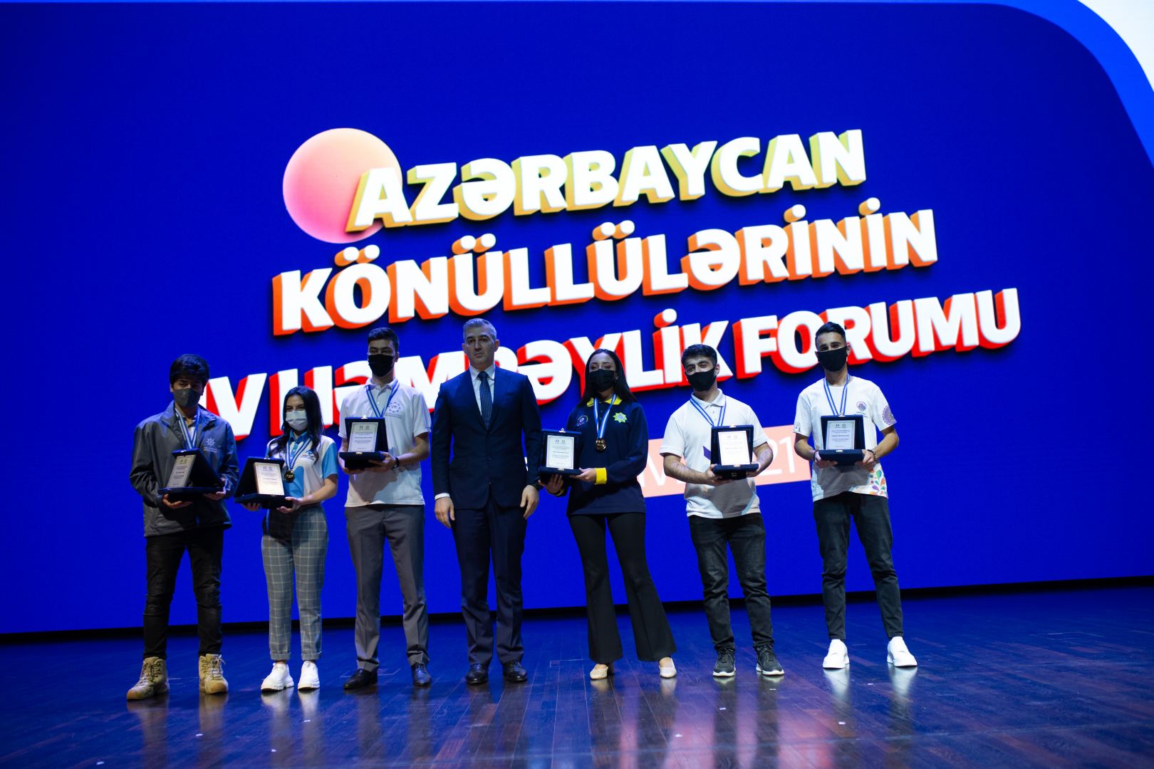 Könüllülər Forumu başlayıb (FOTO) - Gallery Image