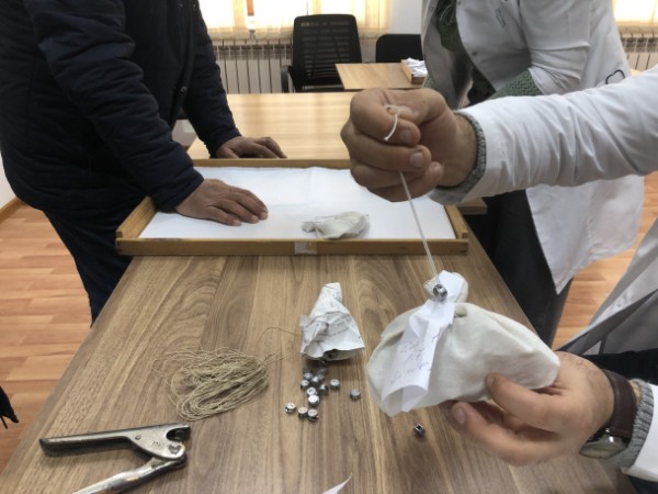 Tut ipəkqurdu toxumu qışlama üçün saxlamaya qoyulub- FOTO
