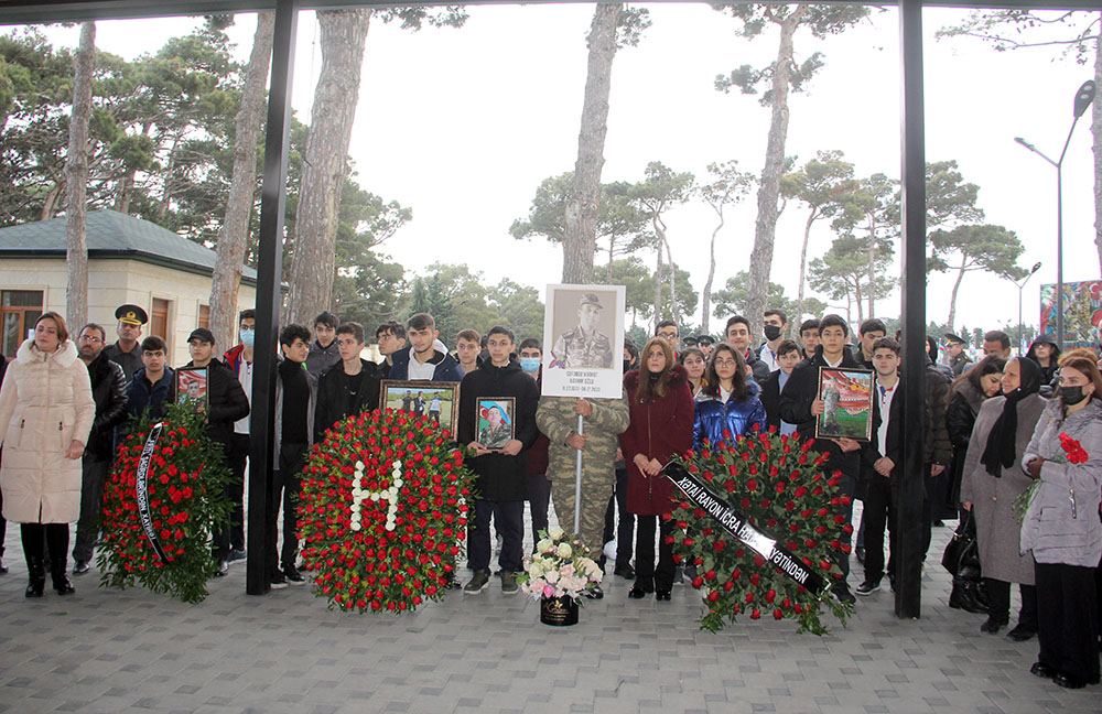 Şəhidlərin xatirəsinə həsr olunmuş anım mərasimləri keçirilib (FOTO) - Gallery Image