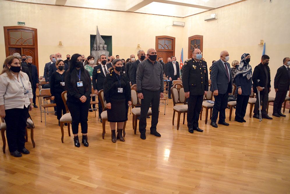 Şəhidlərin xatirəsinə həsr olunmuş anım mərasimləri keçirilib (FOTO) - Gallery Image