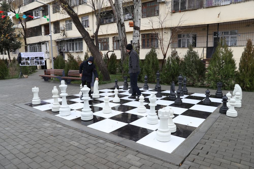 Bakının Nizami rayonunda növbəti abad həyət istifadəyə verilib (FOTO) - Gallery Image