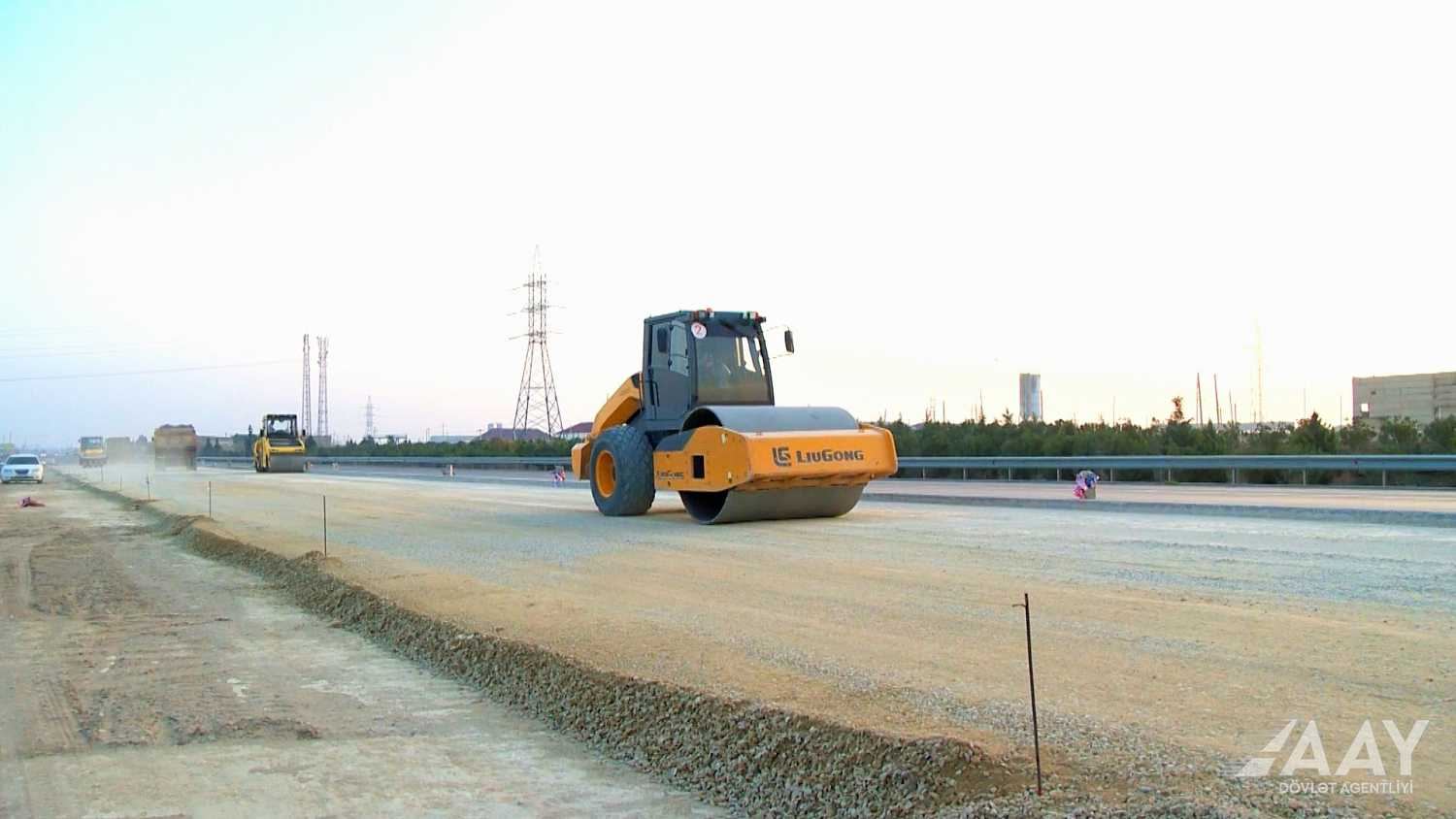 Tağıyev-Sumqayıt yolu 4 zolaqlı olacaq (FOTO/VİDEO) - Gallery Image