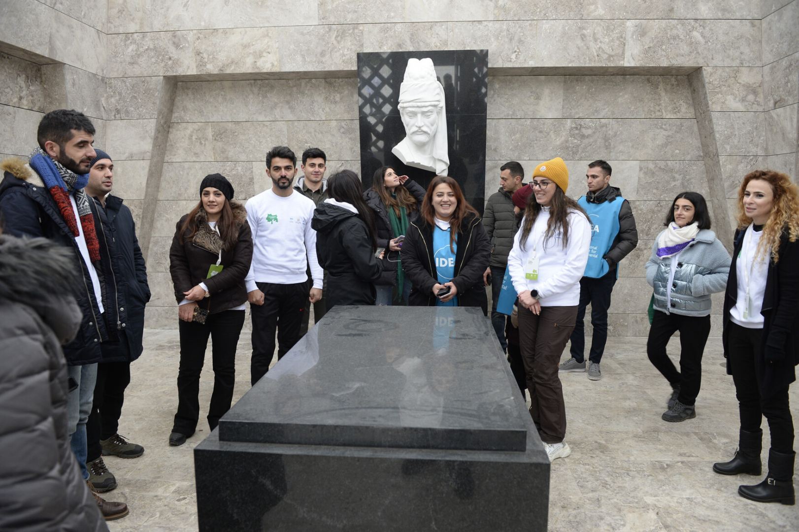 Leyla Əliyevanın təşəbbüsü ilə həyata keçirilən layihə çərçivəsində Şuşada kütləvi ağacəkmə aksiyası keçirilib (FOTO) - Gallery Image