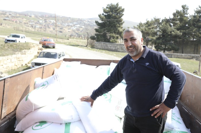 Mineral gübrələrin səyyar satış xidməti fermerlərin işini asanlaşdırıb- FOTOLAR
