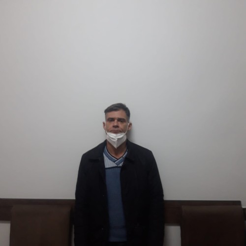 Parkda narkotik satan gözətçi saxlanıldı- FOTOLAR