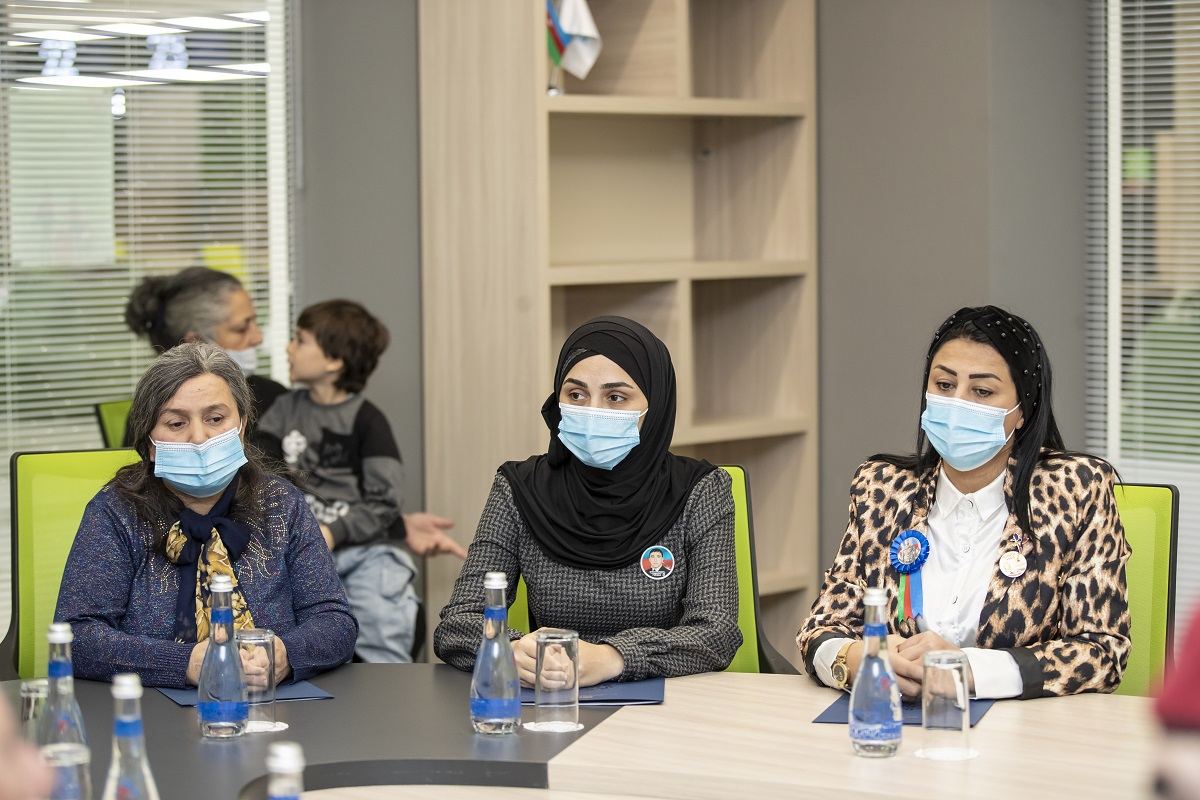 Bu gün daha 50 şəhid ailəsi və müharibə əlilinə mənzil verilib (FOTO) - Gallery Image