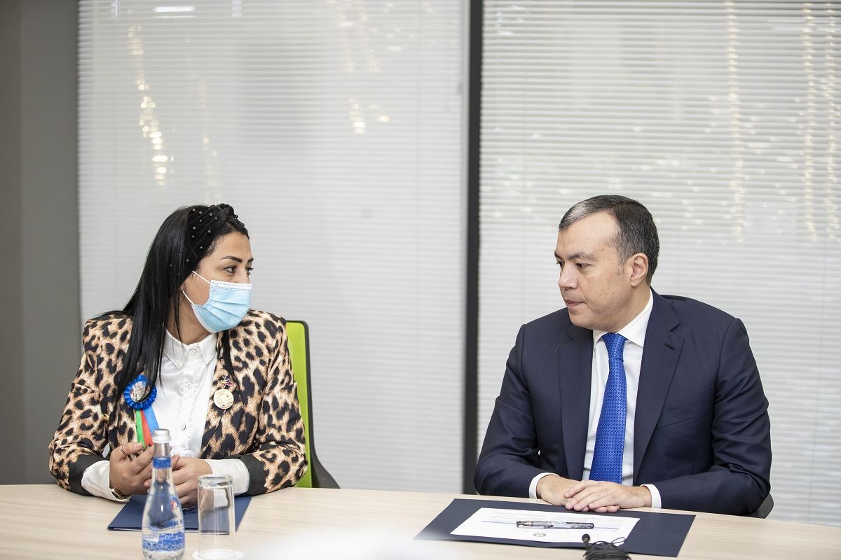 Bu gün daha 50 şəhid ailəsi və müharibə əlilinə mənzil verilib (FOTO) - Gallery Image