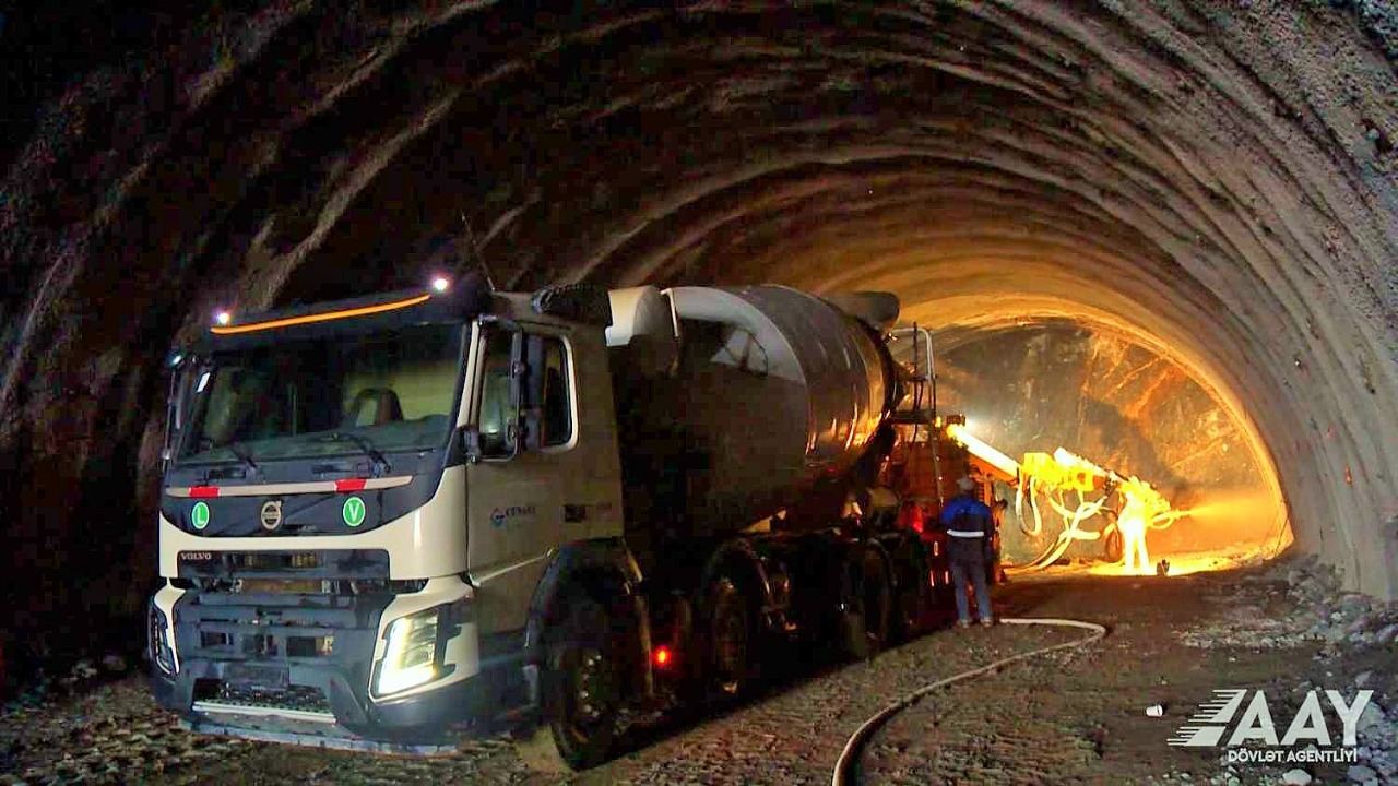 Əhmədbəyli-Füzuli-Şuşa avtomobil yolunun tikintisi sürətlə davam etdirilir (FOTO) - Gallery Image