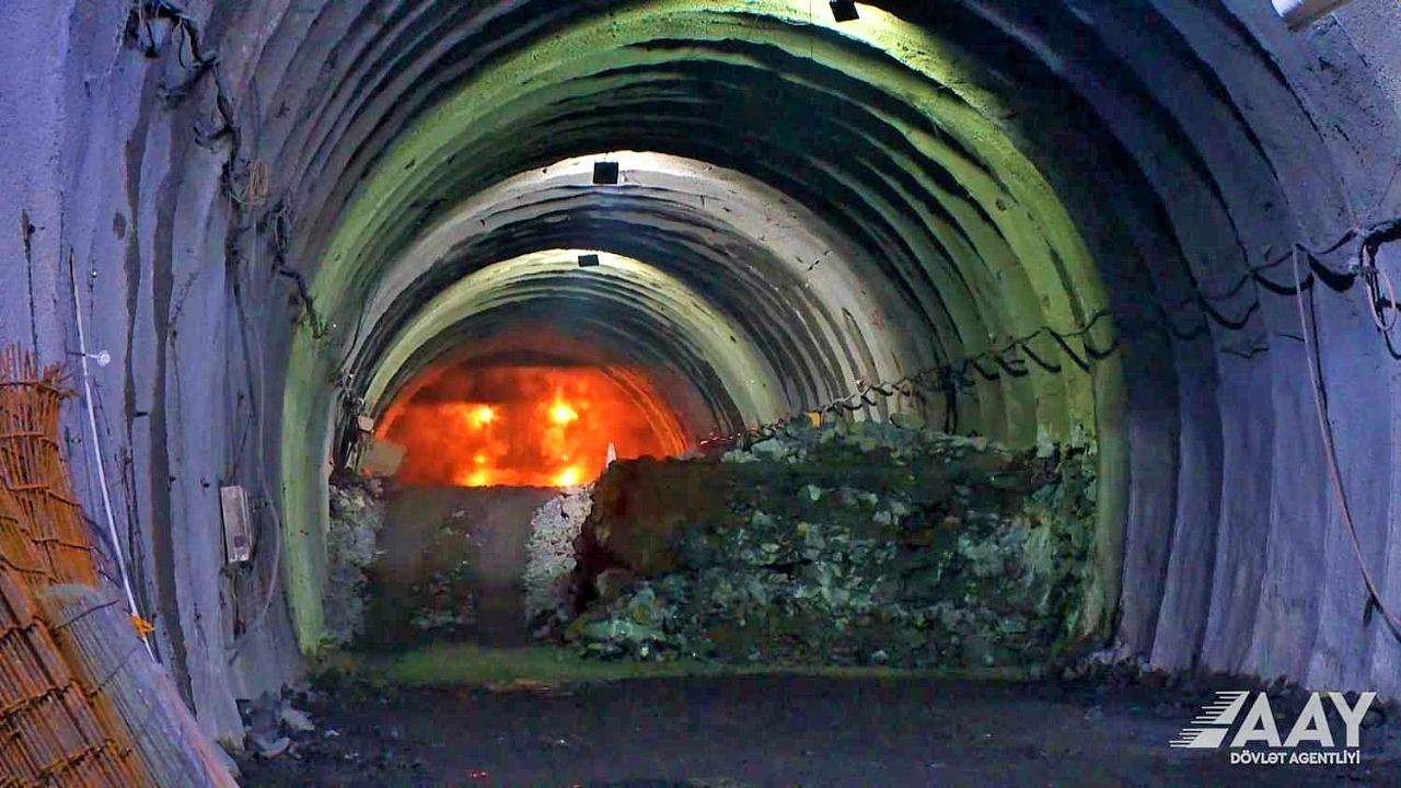 Əhmədbəyli-Füzuli-Şuşa avtomobil yolunun tikintisi sürətlə davam etdirilir (FOTO) - Gallery Image