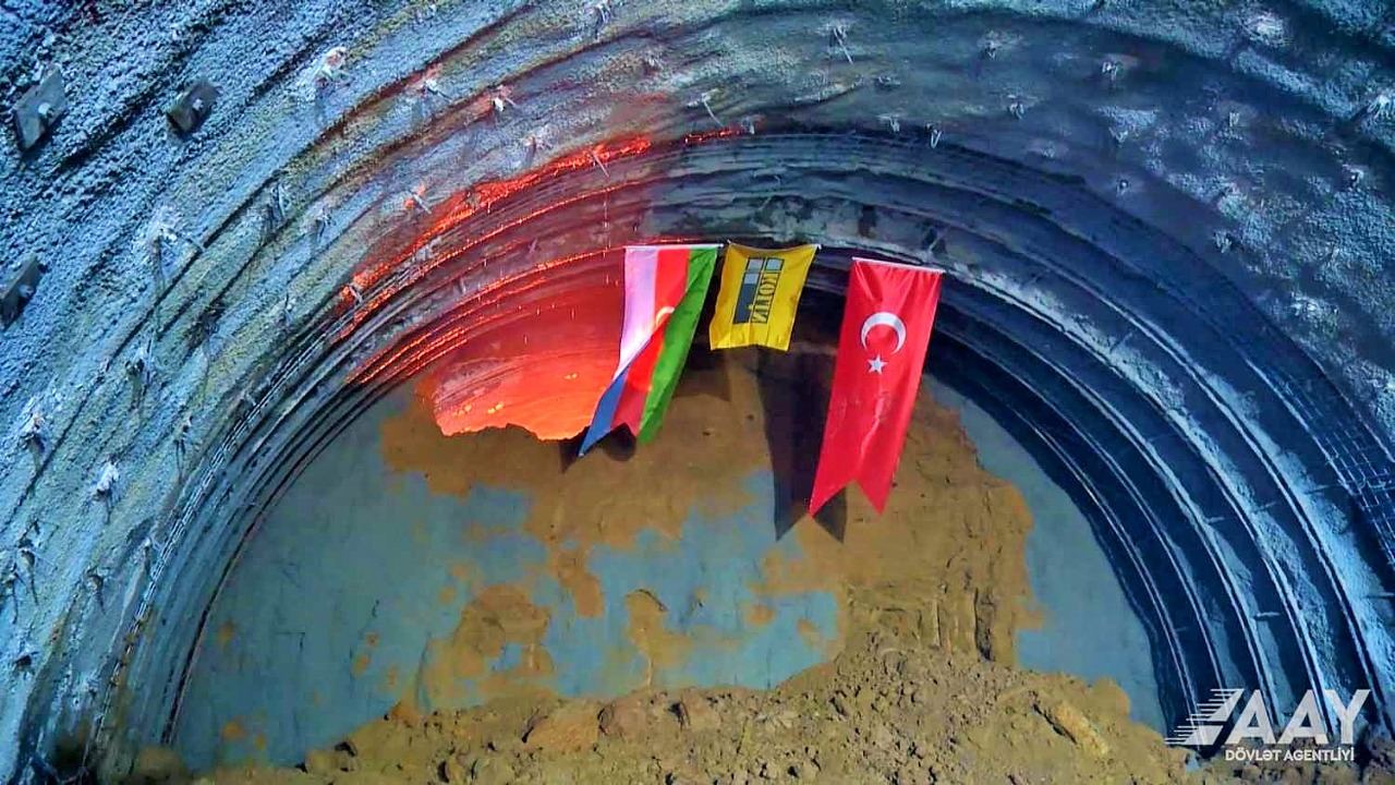 Əhmədbəyli-Füzuli-Şuşa avtomobil yolunun tikintisi sürətlə davam etdirilir (FOTO) - Gallery Image