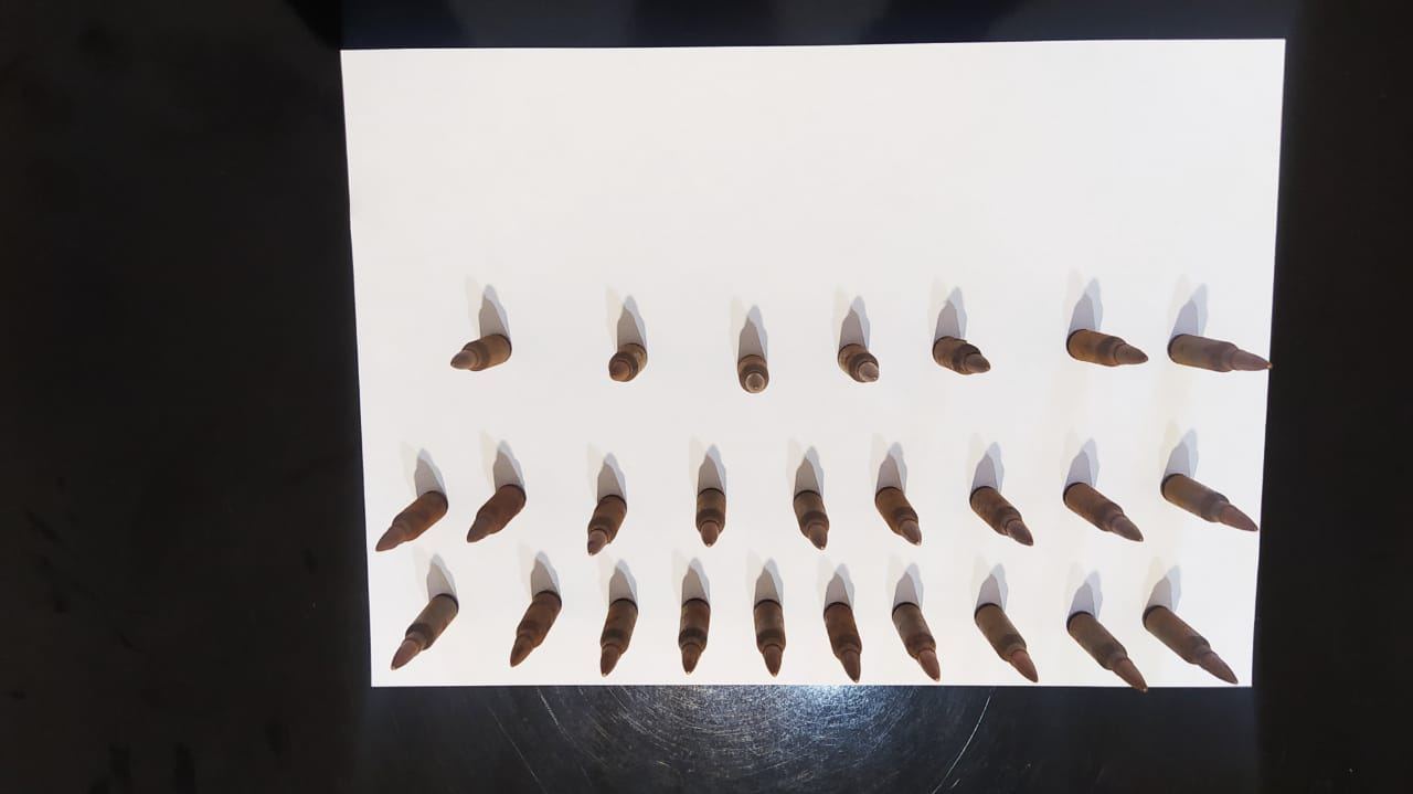 Şəki sakini odlu silahı və avtomat güllələrini polisə təhvil verib (FOTO) - Gallery Image
