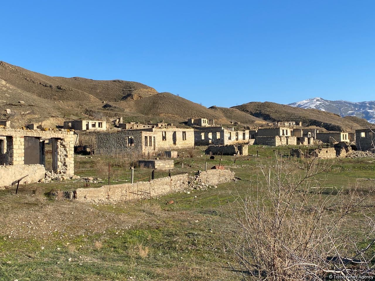 Azərbaycanda fəaliyyət göstərən QHT-lərin Xudafərinə səfəri başlayıb - Gallery Image