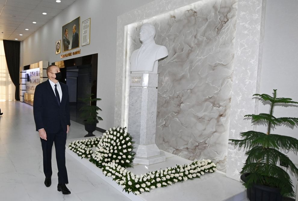 Prezident İlham Əliyev AZƏRTAC-ın yeni binası ilə tanış olub (FOTO) - Gallery Image