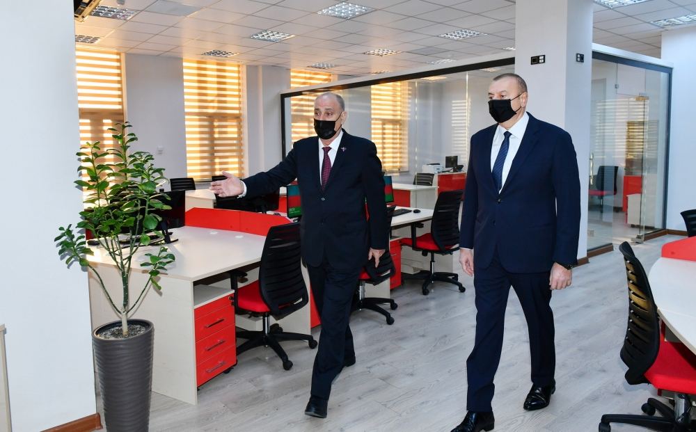 Prezident İlham Əliyev AZƏRTAC-ın yeni binası ilə tanış olub (FOTO) - Gallery Image