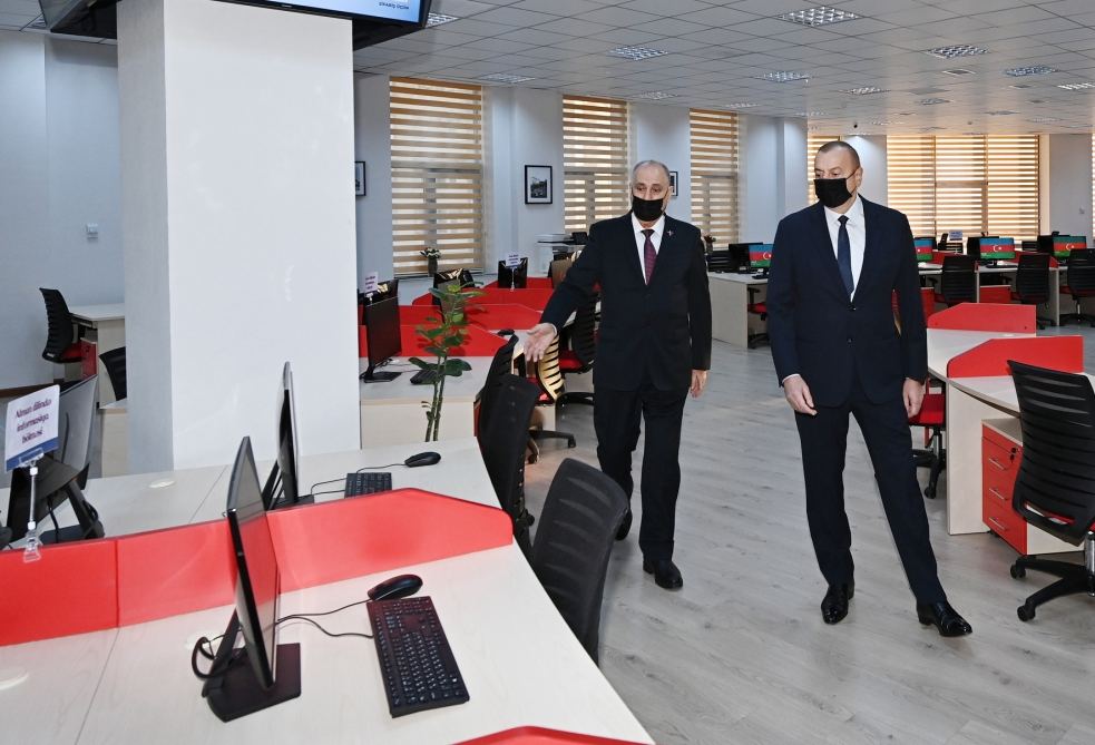Prezident İlham Əliyev AZƏRTAC-ın yeni binası ilə tanış olub (FOTO) - Gallery Image