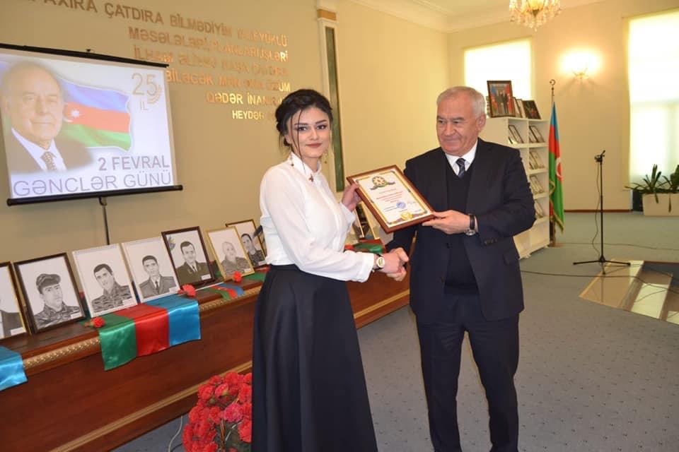 Şəhidlərin portretləri ailələrinə təqdim edilib