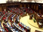 Ermənistan parlamenti növbədənkənar sessiya çağırdı