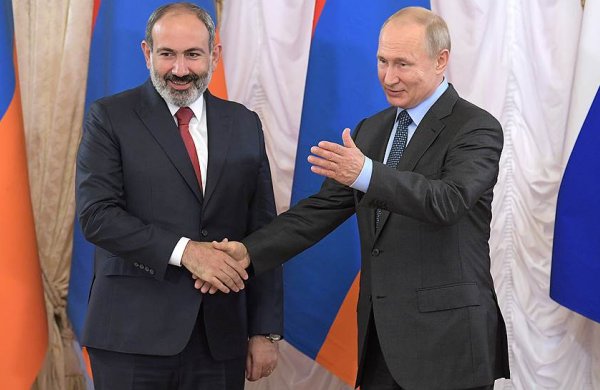 Paşinyan Putinlə qapalı görüşün detallarını AÇIQLADI