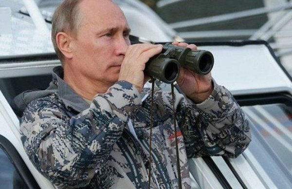 Putin özünü briqada generalı elan etdi