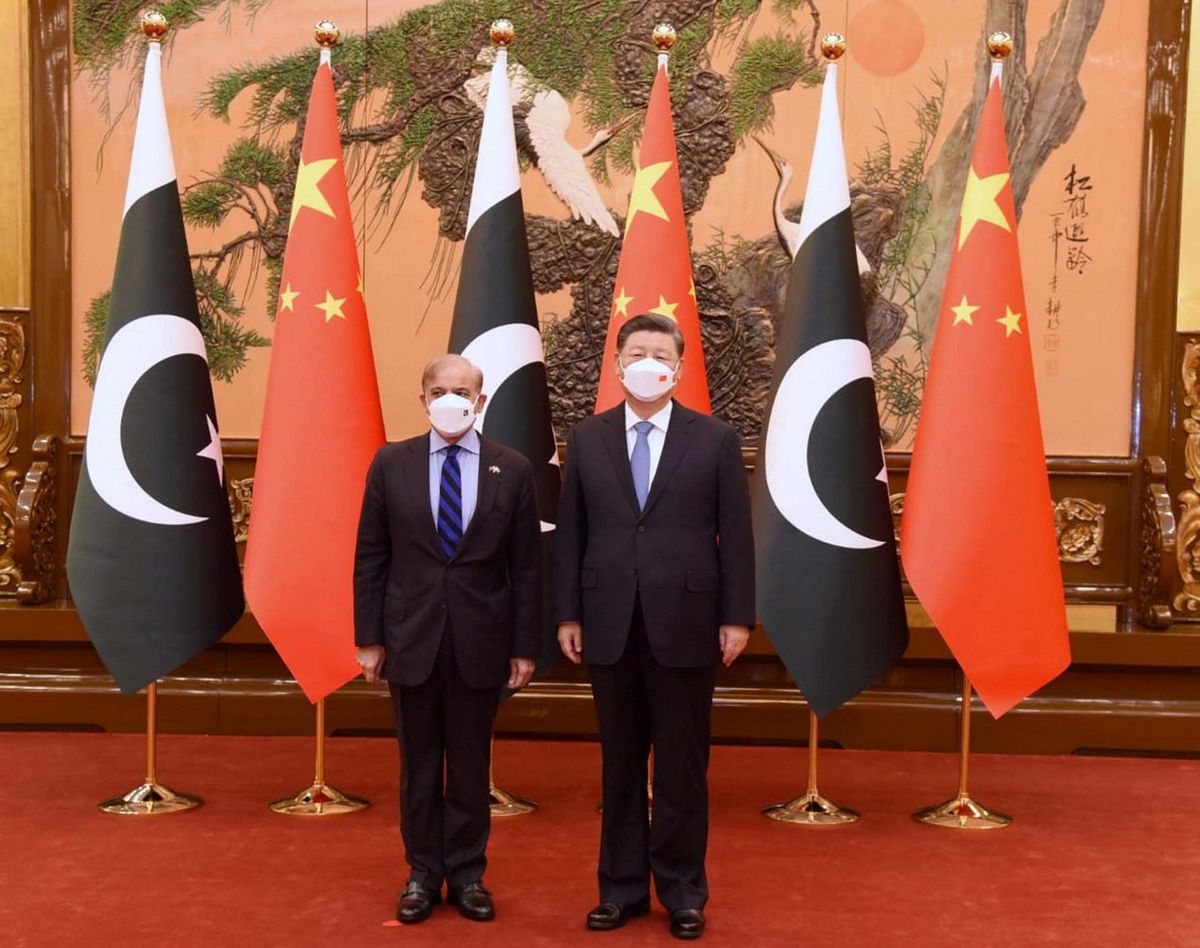 Pakistan Baş naziri Çin lideri ilə görüşdü 
